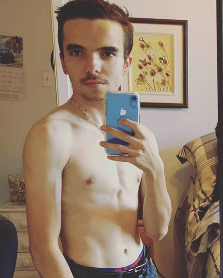 Louisxxx onlyfans leaked