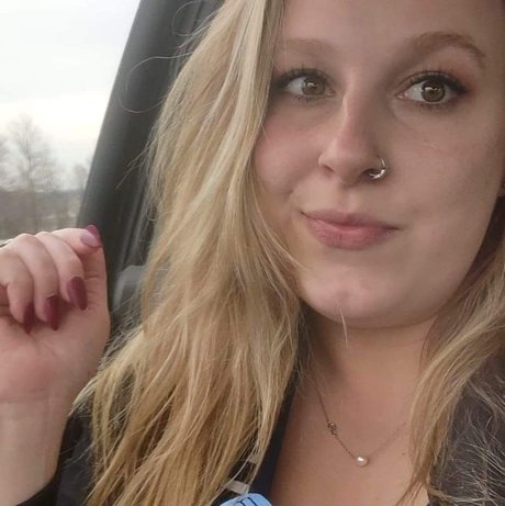 Milky Mama leaked onlyfans photos