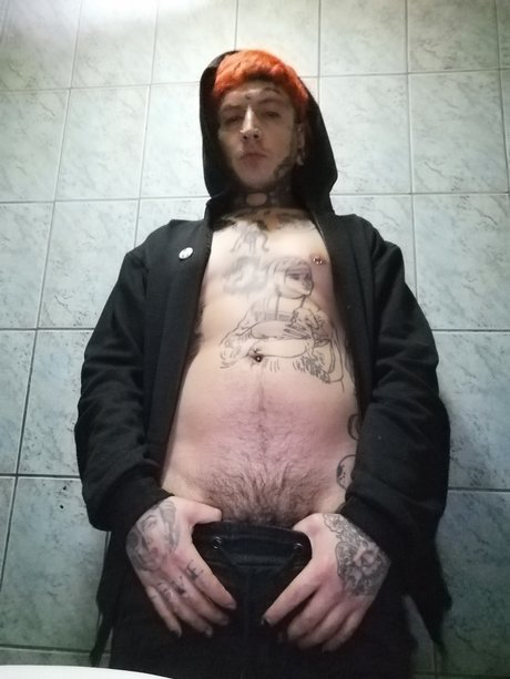 Travis tattoo boy en onlyfans