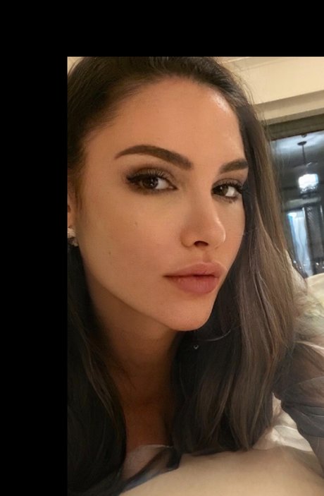 Sofia Sola onlyfans sex leaks