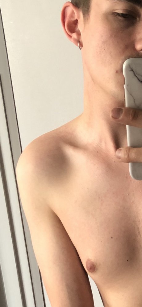 That French Twink only fans nude leaks