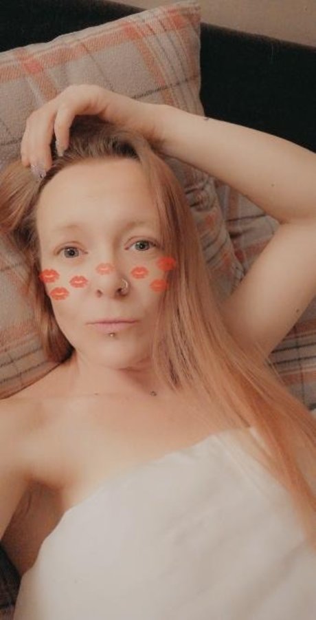 AnnieBee onlyfans ass