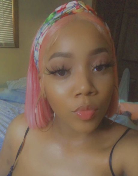 TheRealVannah onlyfans naked leak