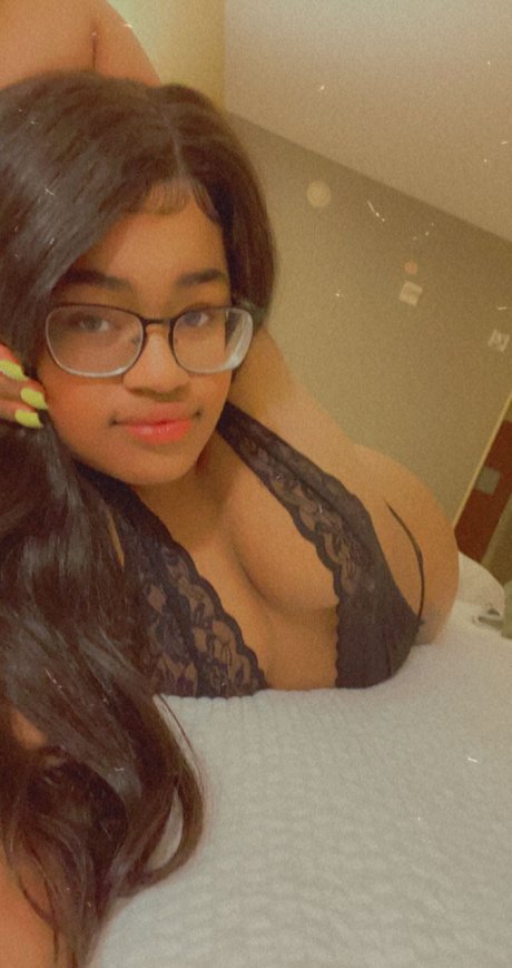 LusciousLogan onlyfans sex tape