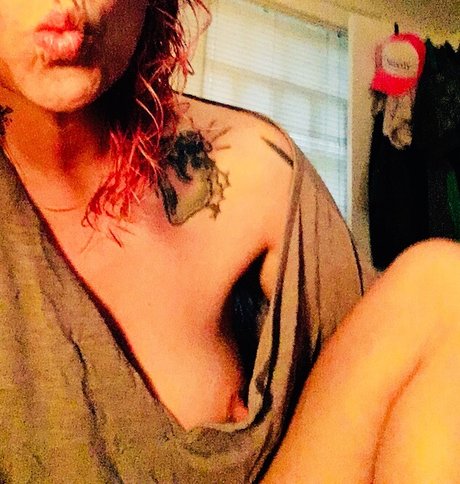 Seven Lee onlyfans boobs