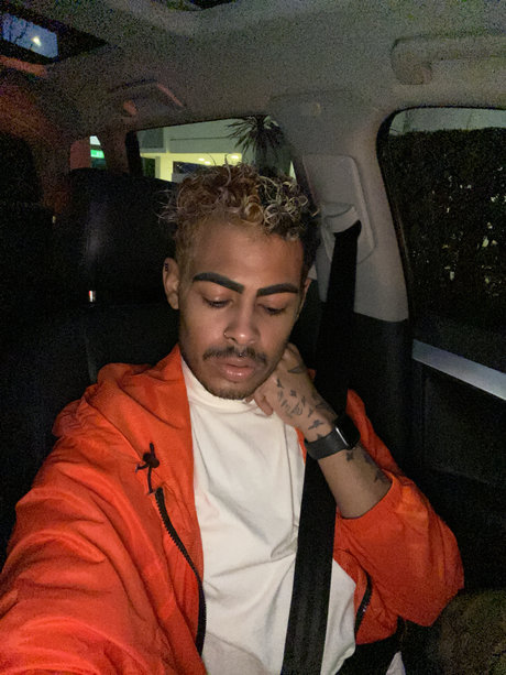 M Cross onlyfans leaked