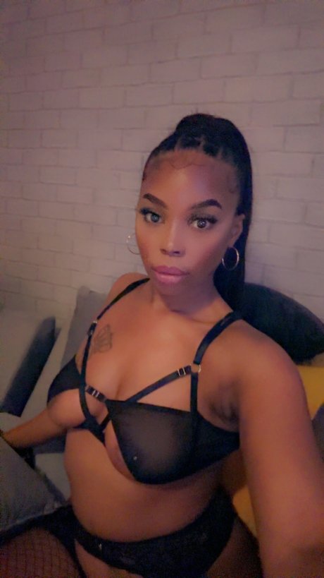 Tiara London onlyfans star