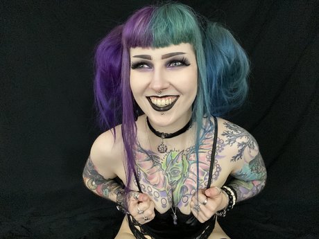 raxbii_ only fans naked