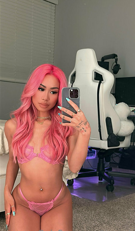 milf asshole onlyfans free self-portrait