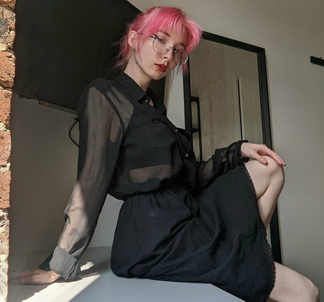 Alice Moon onlyfans desnuda