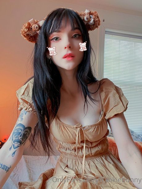 Frankie Bunnie onlyfans porn