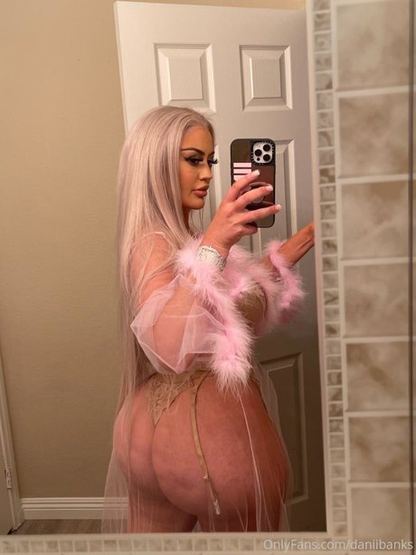 Danii Banks onlyfans model images