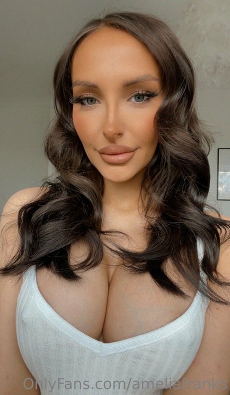 Skylar Taylor onlyfans nude leak