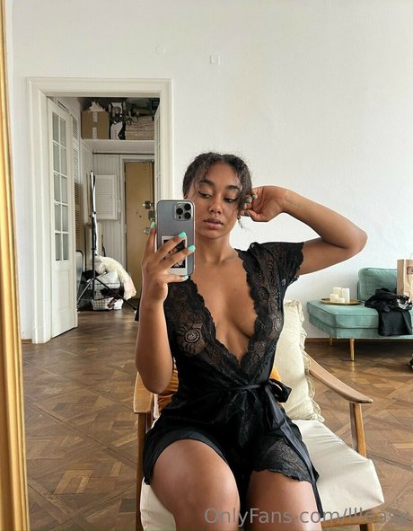 llleasy onlyfans pictures