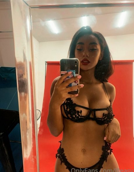 llleasy onlyfans leaked pics