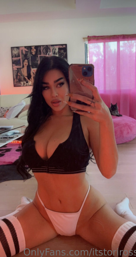 Tori Ross onlyfans star