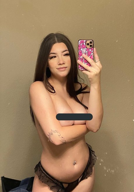 hannnnaaaa naked on onlyfans