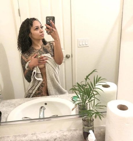 Omgyoash only fans sex