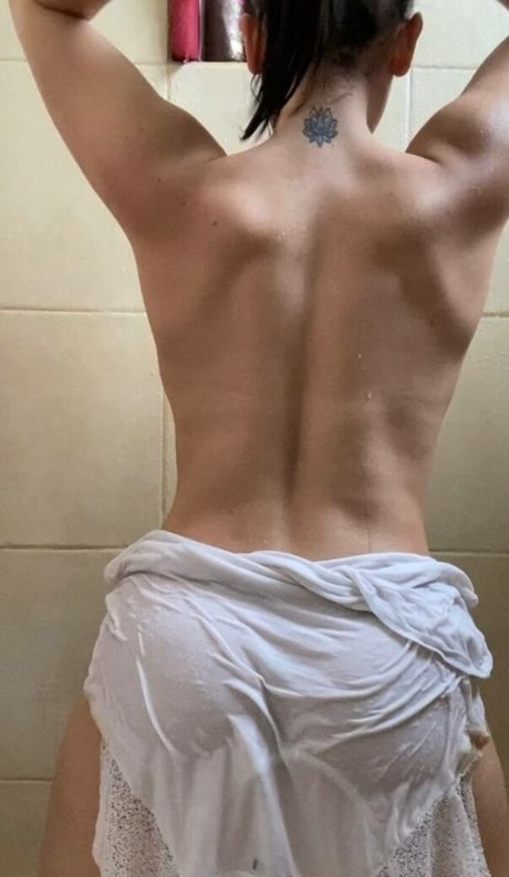 Caro Trueba nude only fans leaks