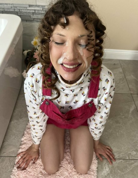 Anna Blossom onlyfans leak