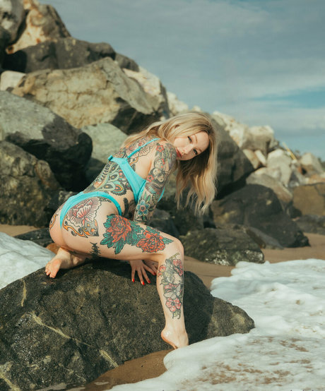 baesuicide nude leak onlyfans