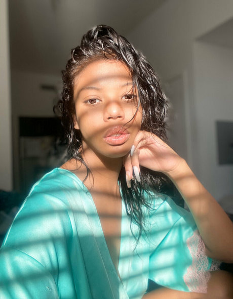 Nia Nacci onlyfans x