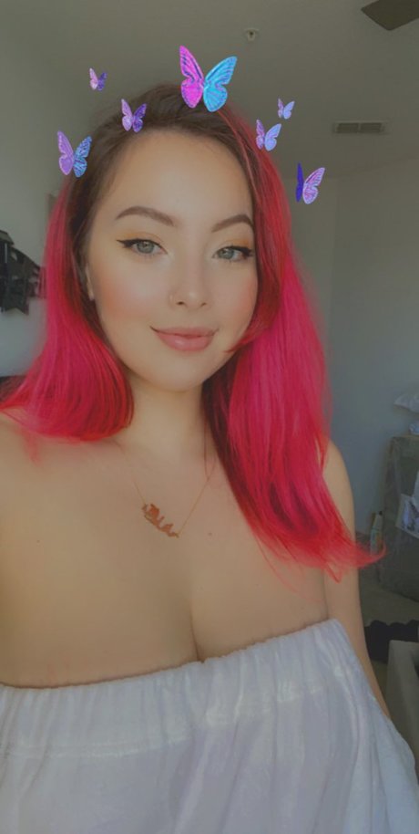 Woe Alexandra onlyfans leaked tits