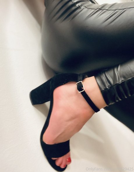 Hotfallingdevil tits onlyfans