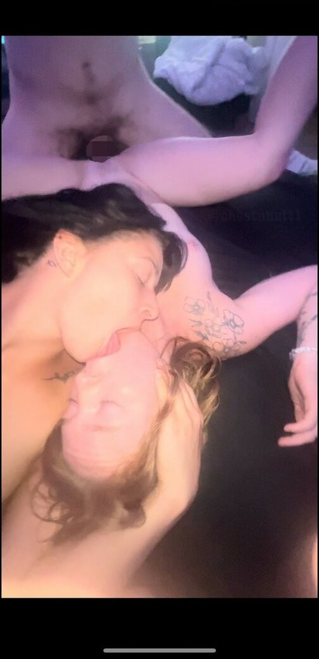 Chestnuutt1 onlyfans leaked pics