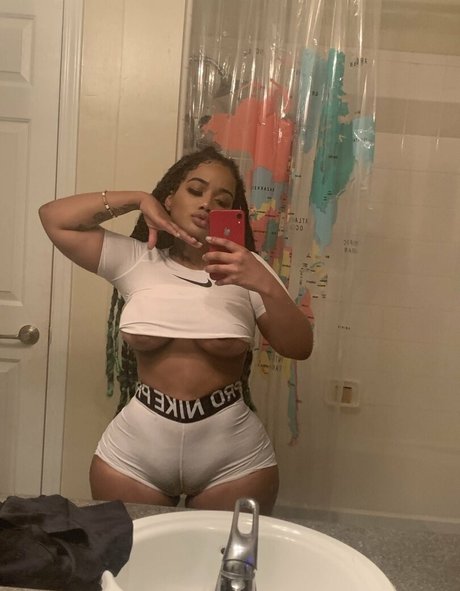 Raychiel nude on onlyfans