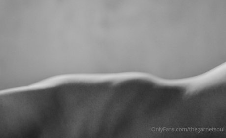 thegarnetsoul nude only fans