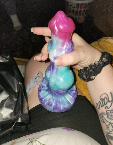 scarlettkcup feet onlyfans