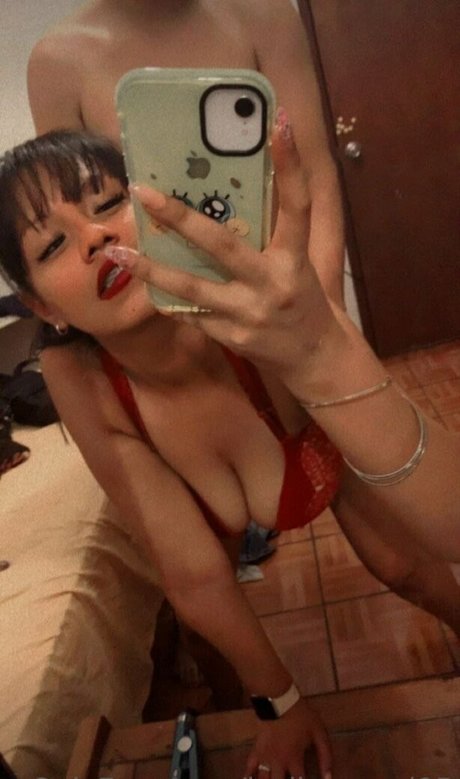 leslierangel95 onlyfans nude leaks