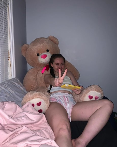 Alyssa Cleversey onlyfans