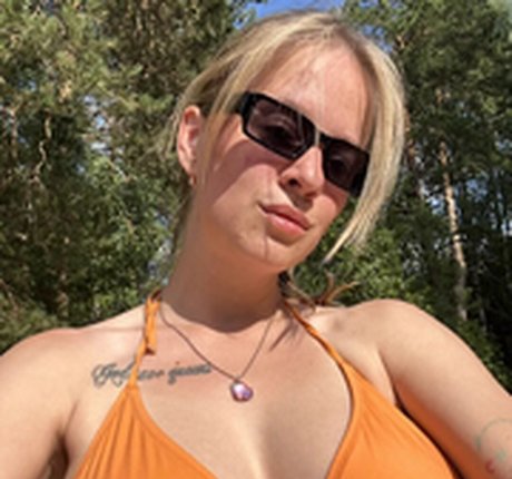 Dog Queen onlyfans naked leaks