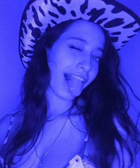 Milagros Seghi leaked onlyfans.