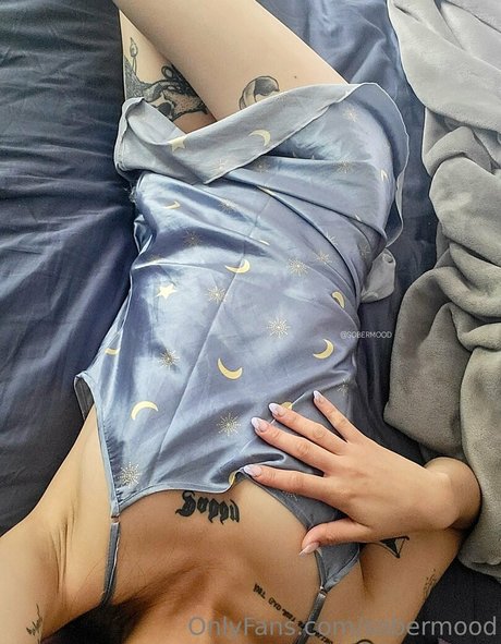 sobermood onlyfans nude pics