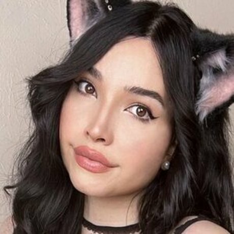 ariangelsfree onlyfans creator