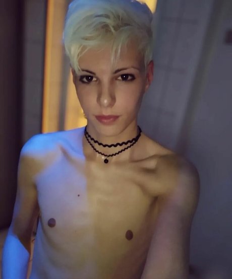 Blonditwink onlyfans leaks.