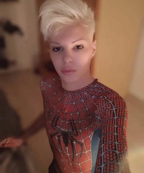 Blonditwink onlyfans leaj