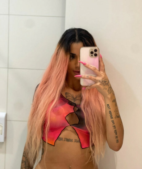 Azzy MC onlyfans leaked naked