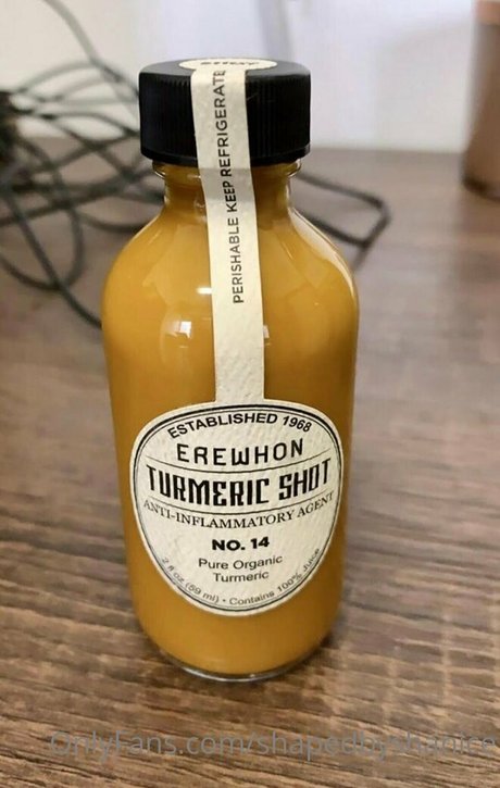 shapedbyshanice onlyfans public photos