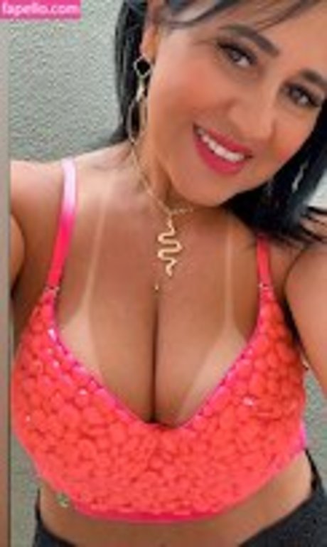 Mara Prado only fans sex