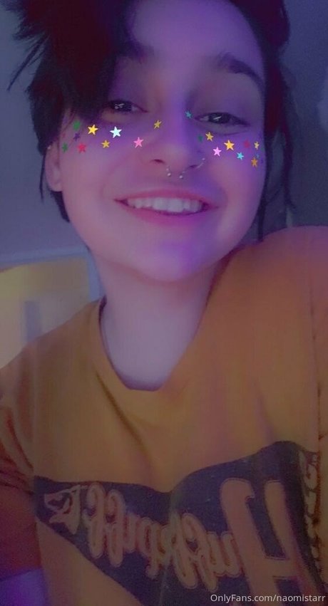 naomistarr Profile pic