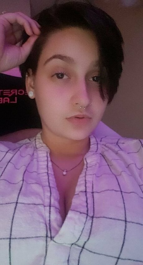 naomistarr onlyfans leak nude