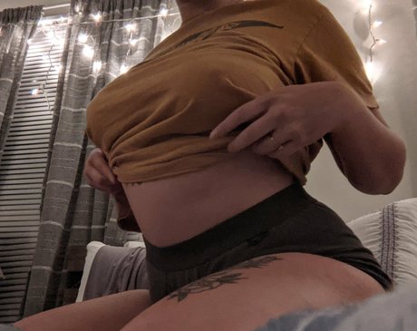 naomistarr onlyfans keak