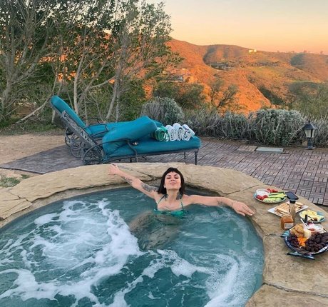 Krewella onlyfans picture