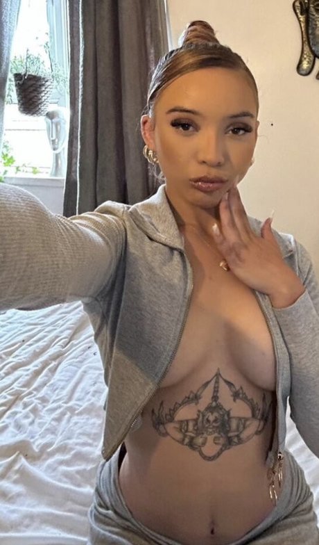 Tia Ivy_ onlyfans nude pics