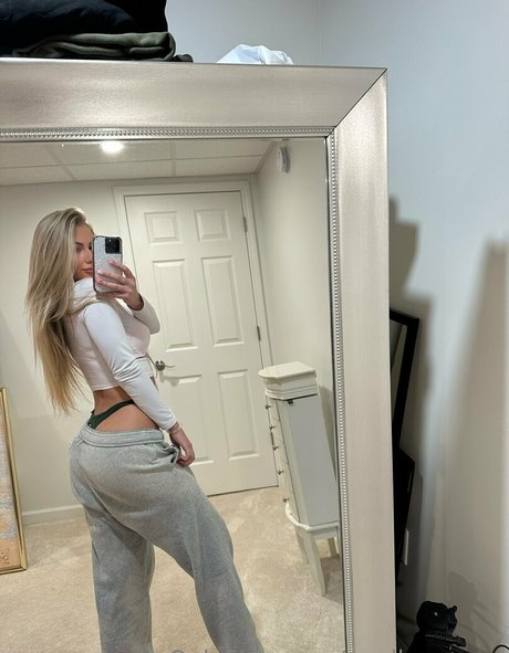 noelleeexoxo onlyfans nude