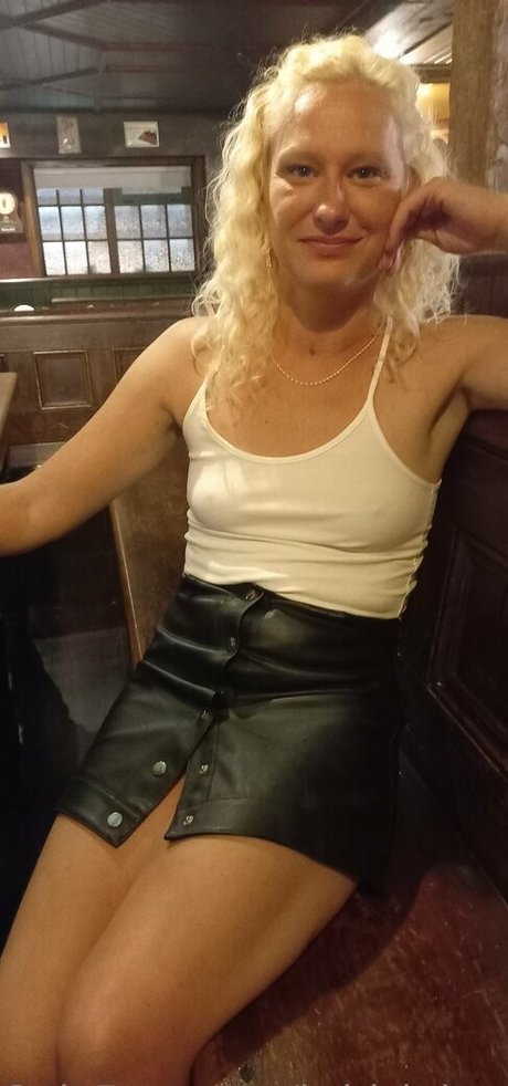 british braless hotwifex topless onlyfans